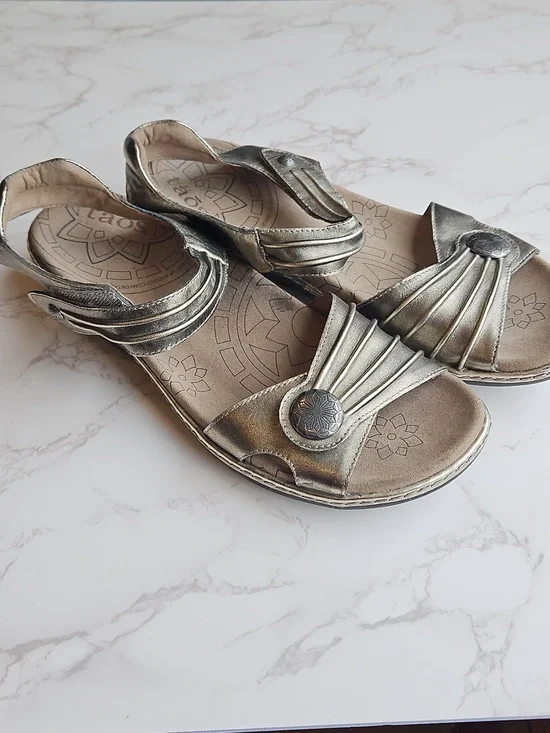 Taos Bronze Metallic Leather Escape Sandals 10 / 41 - Picture 2 of 7